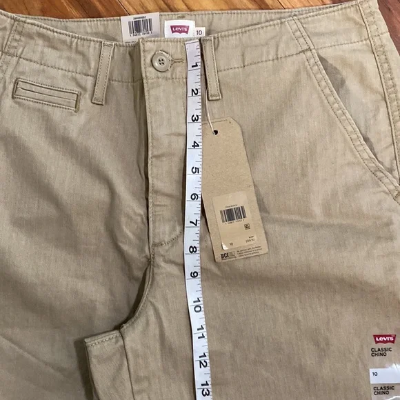 Levi’s Classic Chino khakis, NWT. Size 10. - Picture 9 of 10